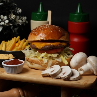Atom Mushroom Burger görseli