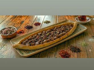 Sade Kavurmalı Pide görseli