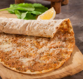 Kaşarlı Lahmacun görseli