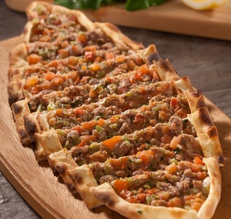 Kuşbaşılı Pide görseli