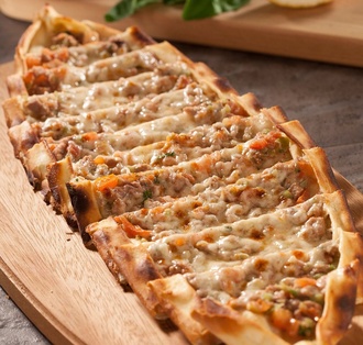 Kıymalı Kaşarlı Pide görseli