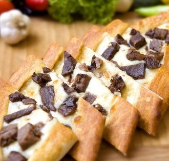 Kavurmalı Kaşarlı Pide görseli