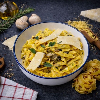 Curry Fettucini Alfredo görseli