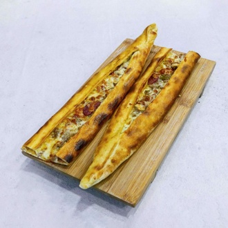 Kuşbaşılı Pide görseli