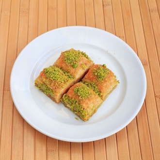 Fıstıklı Özel Baklava (250 Gr.) görseli