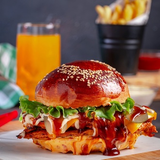 Barbekü Soslu Chicken Burger görseli