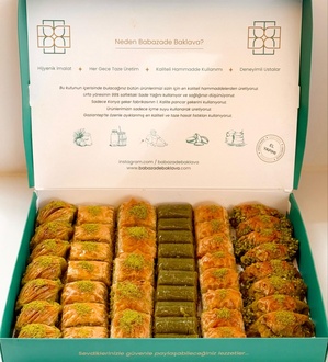 Mix Fıstıklı Baklava (2,4 Kg.) görseli