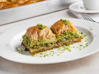 Fıstıklı Kare Baklava (1 Kg.) görseli