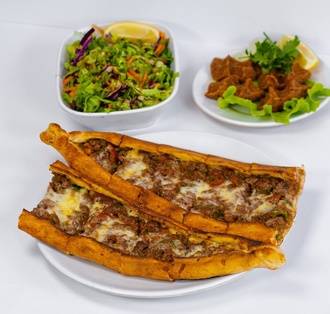 Kuşbaşılı Pide görseli