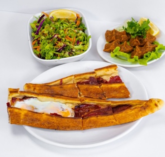Pastırmalı Kaşarlı Pide (Kapalı) görseli