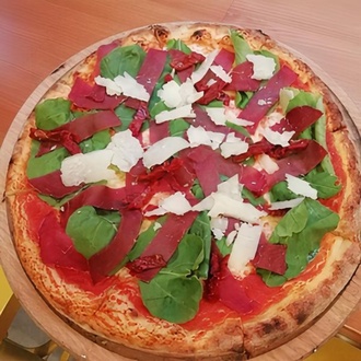 Kurutulmuş Etli (Bresaola) Pizza (32 Cm.) görseli