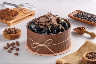 Profiterollü Pasta (8-10 Kişilik) görseli