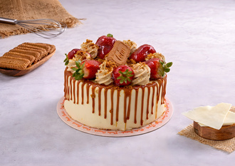 Lotus Çilek Pasta (8-10 Kişilik) görseli