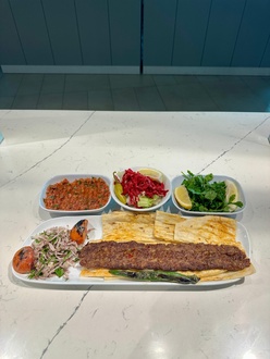 Adana Kebap Servis (1,5 Porsiyon) görseli
