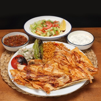 Pide Üstü Tavuk Döner görseli