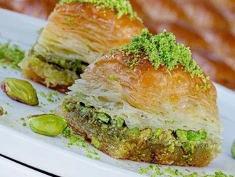Vegan Fıstıklı Baklava (4 Dilim) görseli