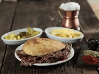 Tombik Ekmek Arası Et Döner (150 G) görseli