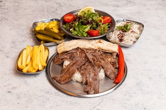 Pilav Üstü Et Döner görseli