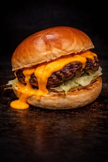 Gold Stack Burger görseli