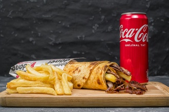 Et Döner Dürüm (150 G) Cips & Kutu İçecek Menü görseli