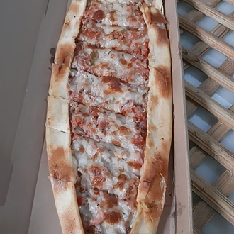 Kıymalı Kaşarlı Pide görseli