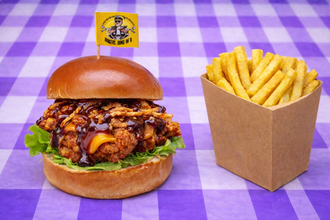 Crispy Bbq Chicken Burger görseli