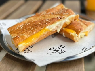 Bagete 3 Peynirli Tost görseli