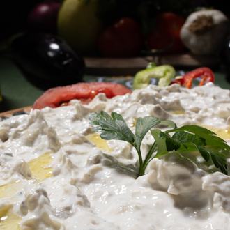Yoğurtlu Patlıcan Salata görseli