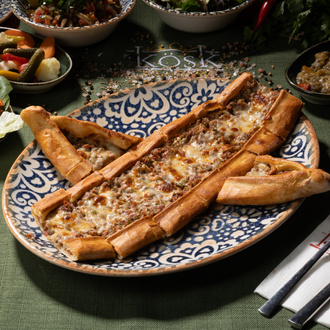 Kıymalı Kaşarlı Pide görseli
