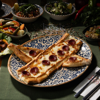 Sucuklu Kaşarlı Pide görseli