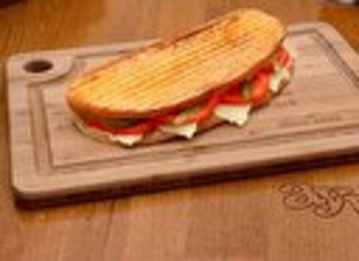Kılasik Kaşarlı Tost görseli