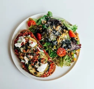 Ricotta & Muhammara Tartine görseli
