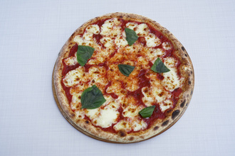 Margherita Pizza (Orta Boy) görseli