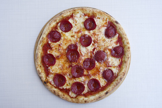 Sucuklu Pizza (Büyük Boy) görseli