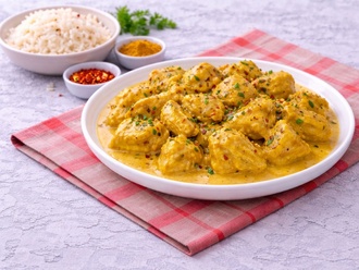 Köri Soslu Tavuk görseli