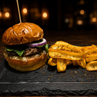 Kuzu Garlic Parmesan Burger görseli