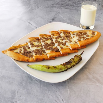 Kuşbaşılı Kaşarlı Pide Menü görseli