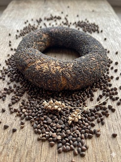 Karabuğday Haşhaşlı Simit görseli