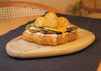 Turkish Breakfast Kruvasan görseli