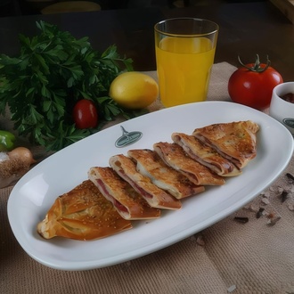 Pastırmalı Kaşarlı Cantık (Kapalı) görseli