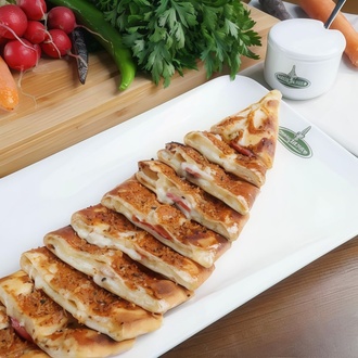 Sucuklu Kaşarlı Pide (Kapalı) görseli