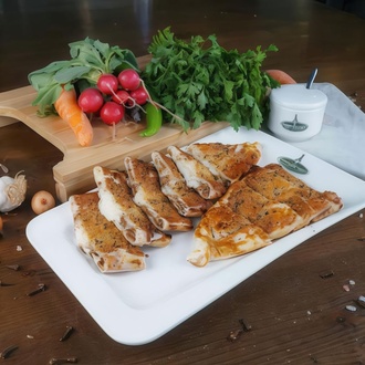 Kavurmalı Kaşarlı Pide (Kapalı) görseli