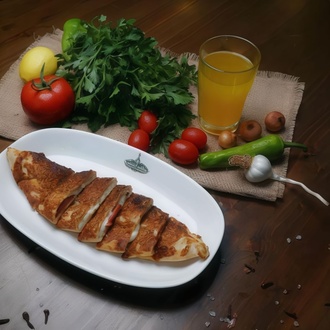 Sucuklu Kaşarlı Cantık (Kapalı) görseli