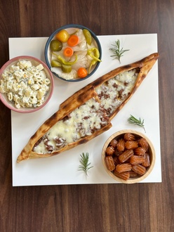 Kıymalı Kaşarlı Pide Menü görseli