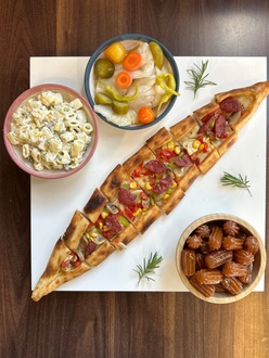 Pizza Da Neymiş Sucuklu Pide Menü görseli