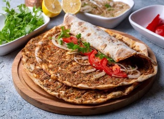 2 Lahmacun+coca-cola(33 Cl.) görseli