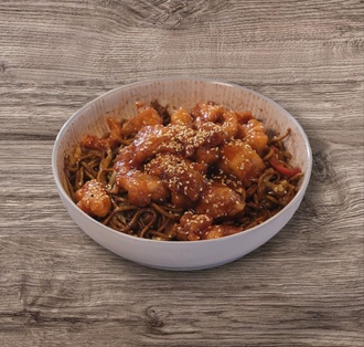 Sebzeli Erişte Üstü General Tso Tavuk görseli