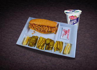 Ekmek Arası Tavuk Tantuni + Ayran görseli