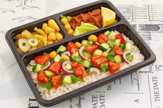 Pilav Üstü Çoban Salata görseli