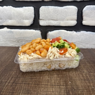 Tavuklu Pilav Üstü Salata Ve Kuru Fasülye Küçük) görseli